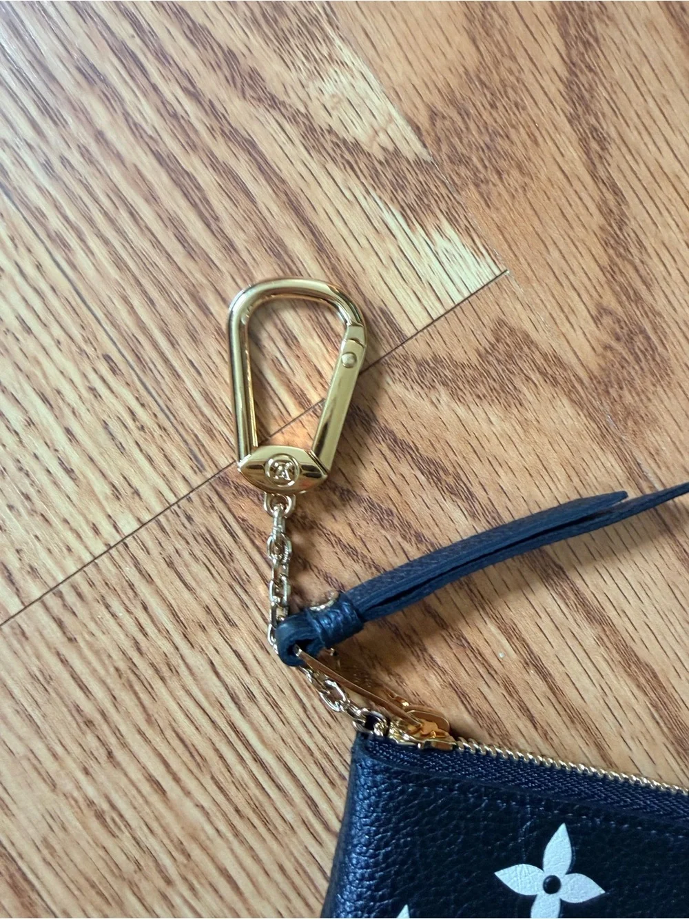 Louis Vuitton Key Pouch M80885 NIB